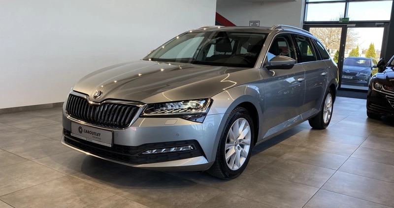 Skoda Superb cena 111900 przebieg: 73700, rok produkcji 2021 z Zielonka małe 379